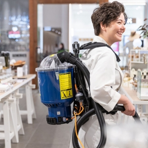 Pacvac Superpro 700 backpack vacuum