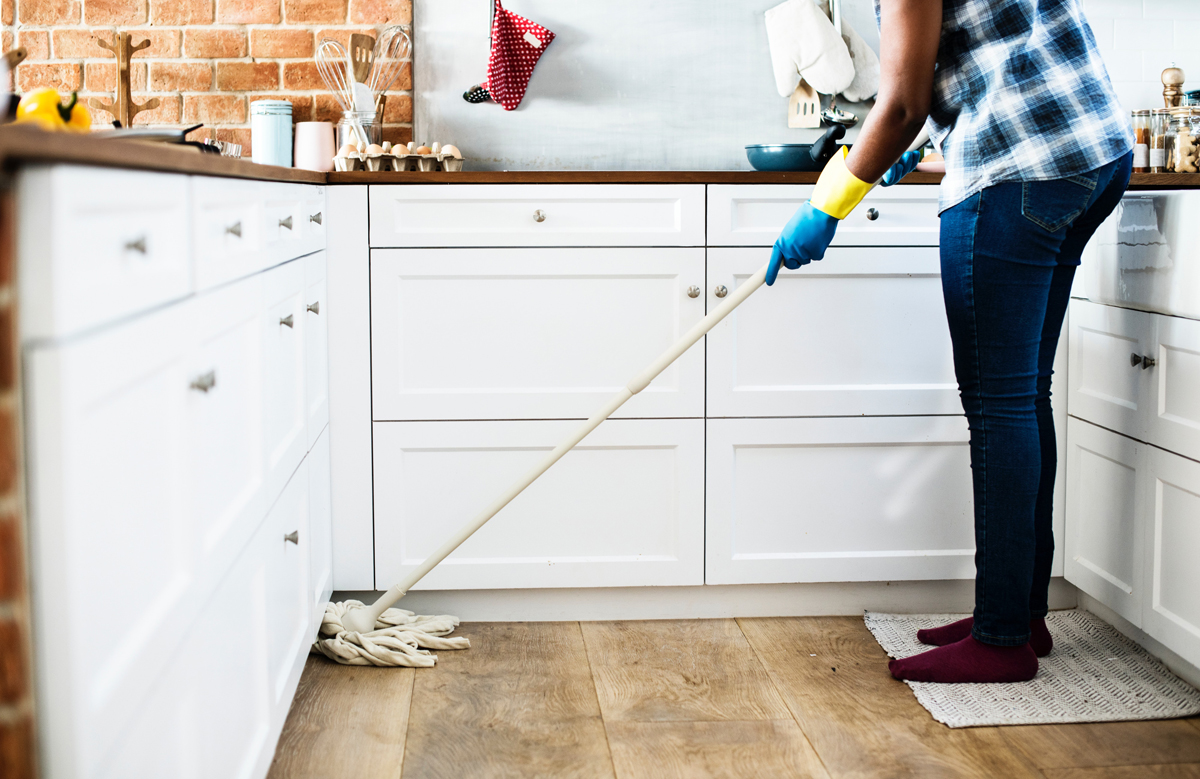 Kitchen mopping
